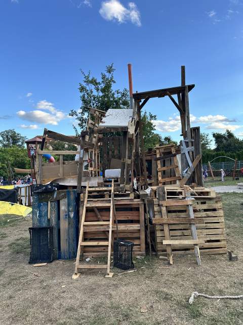 Adventure playground - Valmez hřiště jinak